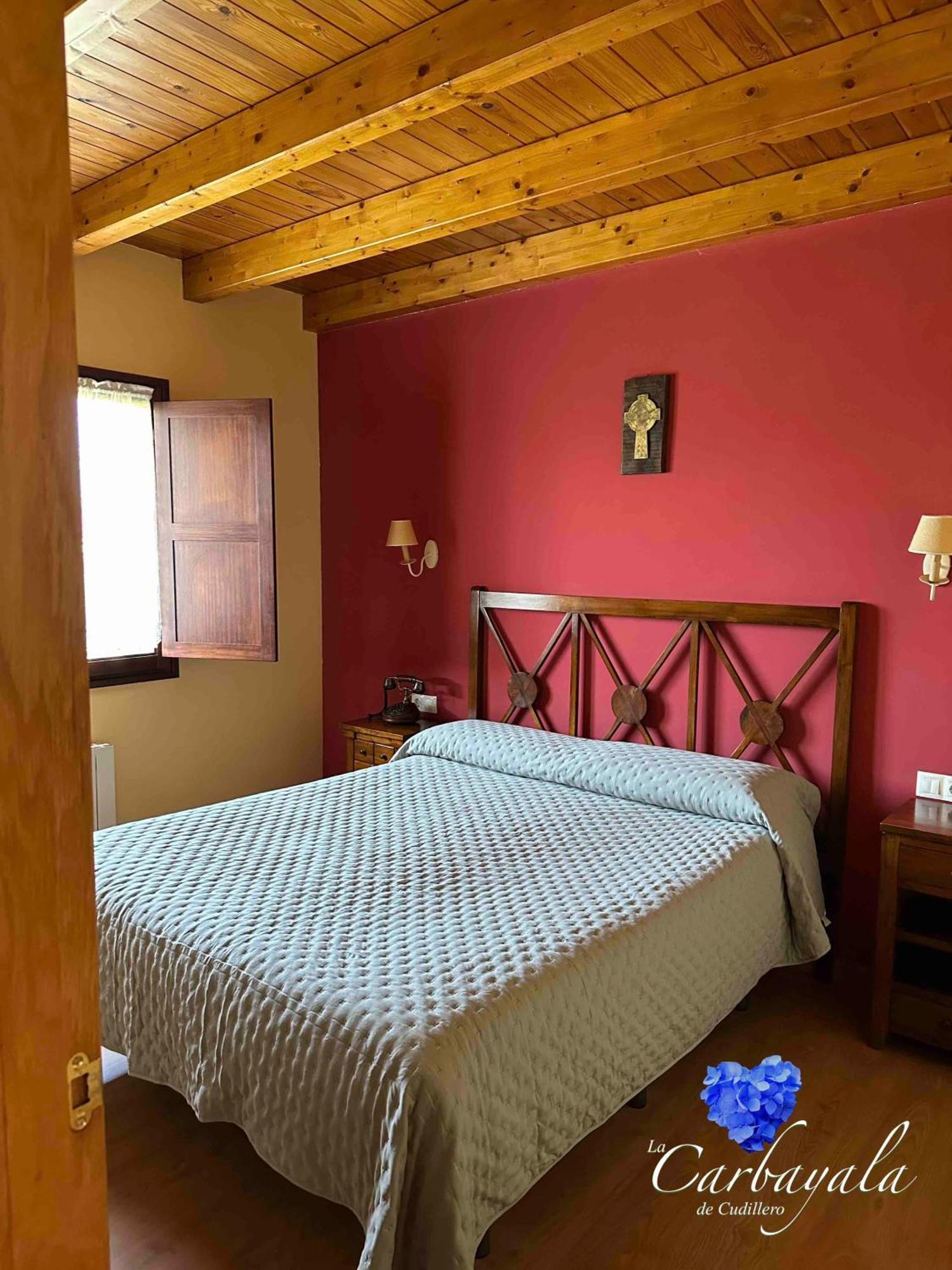 Oviñana Apartamentos Rurales La Carbayala מראה חיצוני תמונה