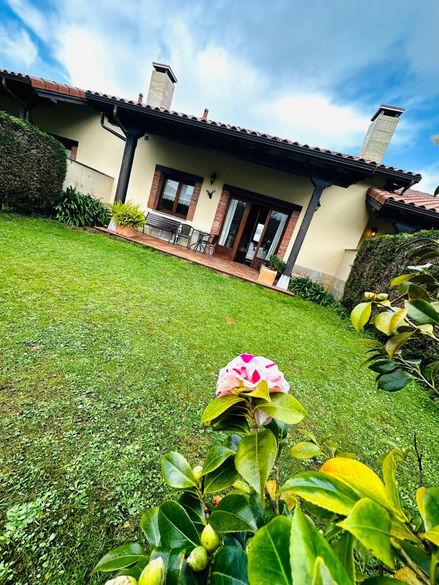 Oviñana Apartamentos Rurales La Carbayala מראה חיצוני תמונה