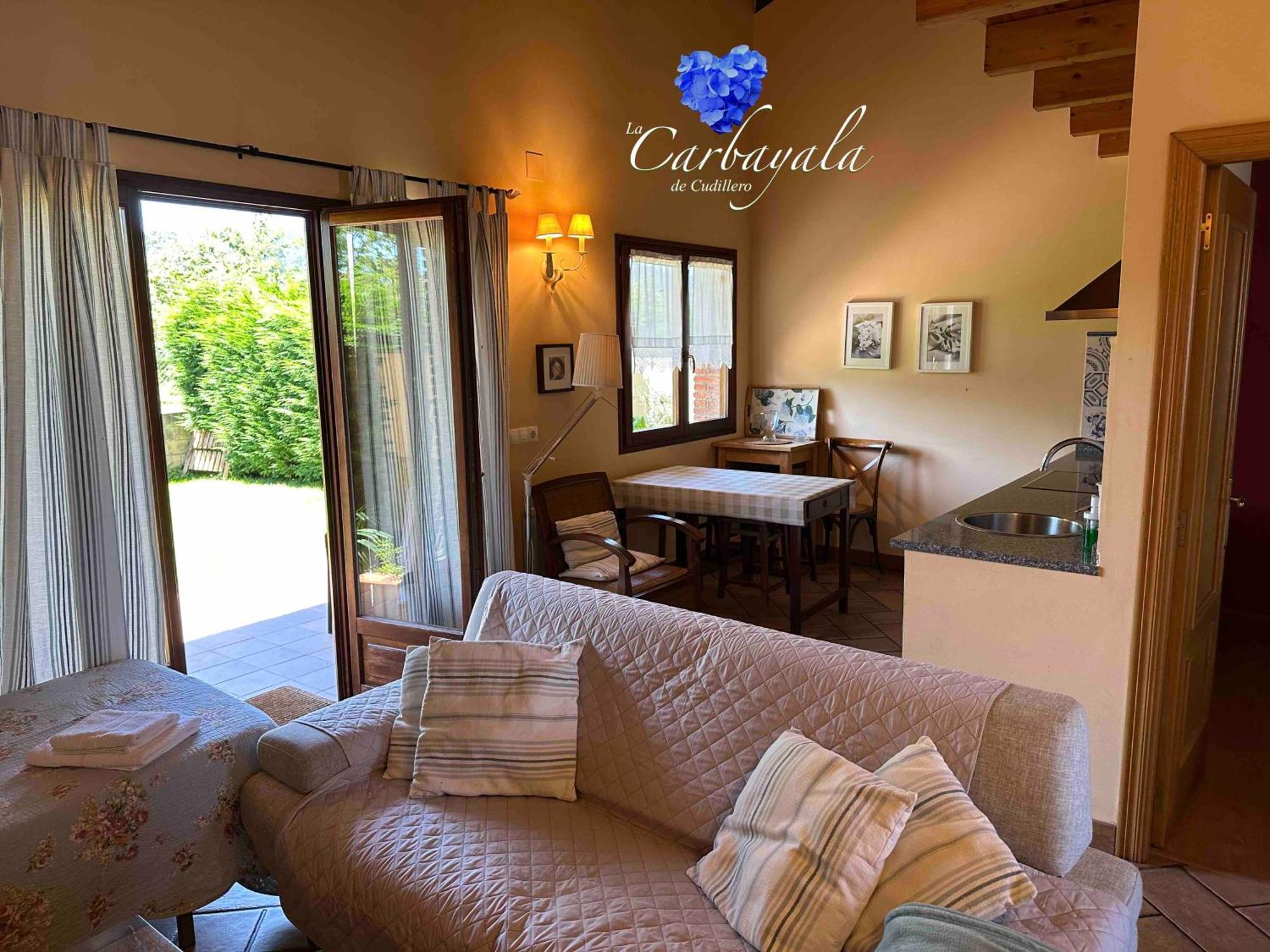 Oviñana Apartamentos Rurales La Carbayala מראה חיצוני תמונה