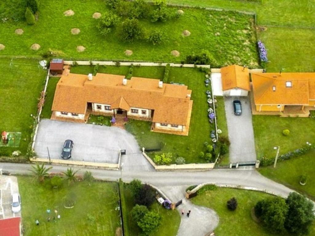 Oviñana Apartamentos Rurales La Carbayala חדר תמונה